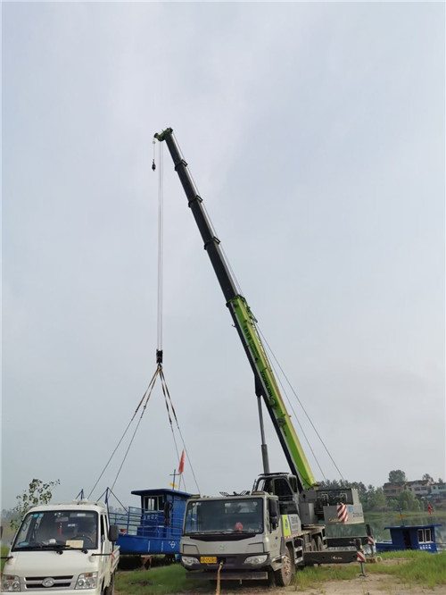 和硕县桥梁建设吊装案例